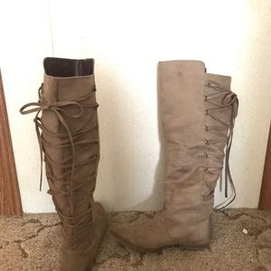 Gently used lace up suede boots